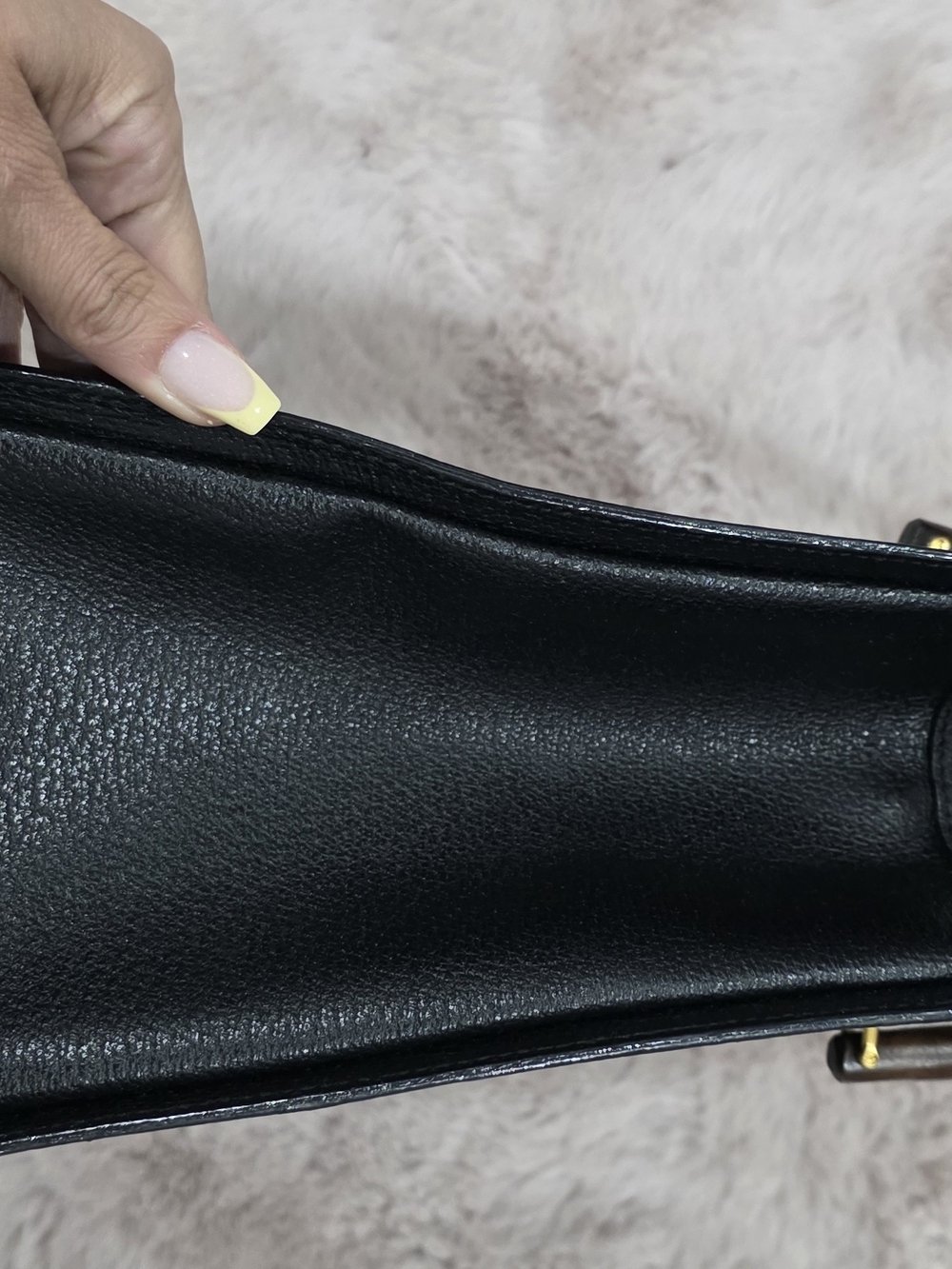 Gucci Vintage Black Leather Tote with Bamboo Handles - Picture 2 of 16